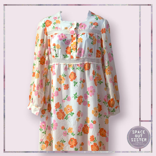 Vintage Orange & Pink Floral Nightdress Bust 34”