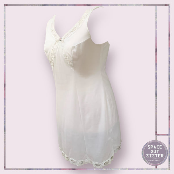 Vintage Rosebud Slip