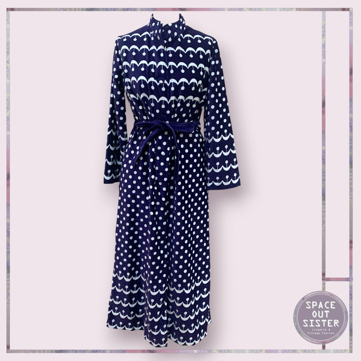 Vintage Cotton Navy & White Robe