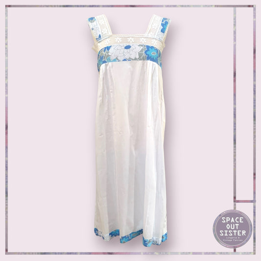 Vintage Ines Peignoir Set Bust 34”