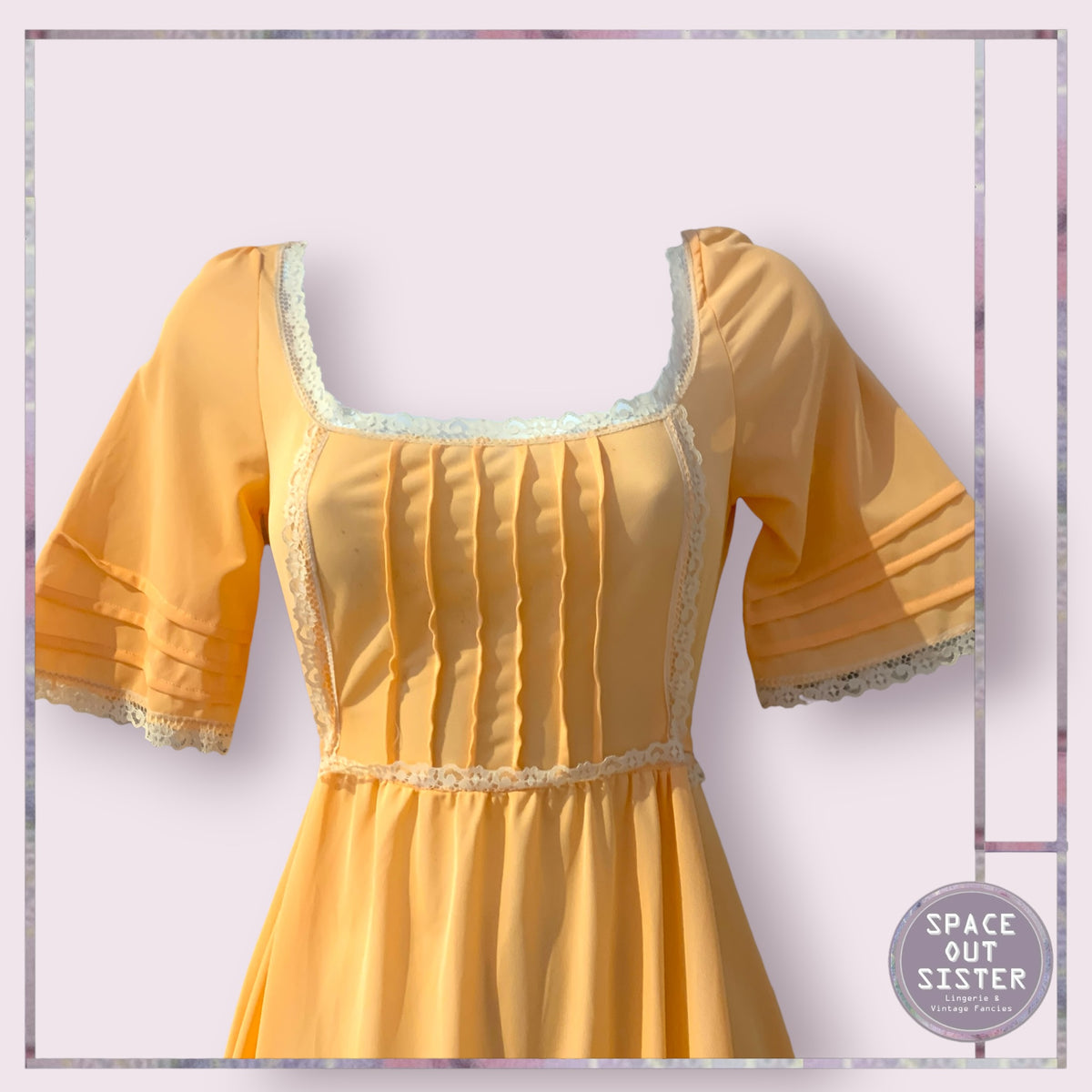Vintage Pin Tuck Peach Nightdress Bust 28”
