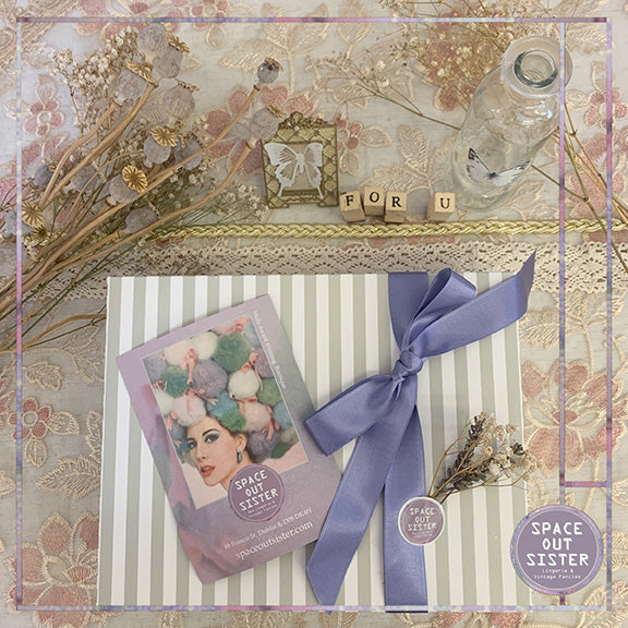 The Vintage Slip Gift Box